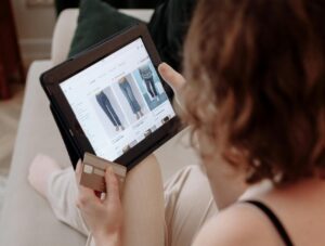 A Thousand Ways to Notice You: How Algorithms Shape What We Buy and Believe in The Philippines
