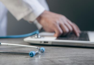 When Health Claims Travel Faster Than Evidence: CAM Information in Networked Spaces
